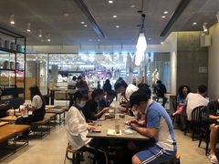 大堂-喜茶(深圳东门1234店)