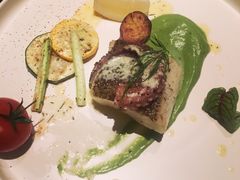 慢煮榄油深海银鳕鱼-wann lounge 低温慢煮牛排·清吧