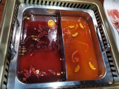 -东巴婆婆云南鱼豆花火锅(大东门店)