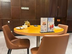 -乐忻皇朝(上海中心大厦店)