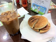 丝袜奶茶&nbsp;金牌猪扒包-兰芳园(上环店)