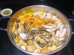 -野菌皇海景野生菌火锅(滨海大道店)
