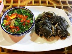 哈尼蘸水鸡-醉云喃