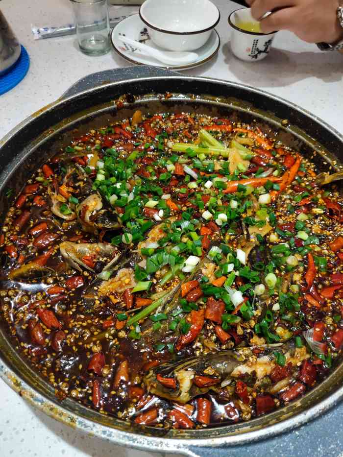 堰坝鱼庄(前进路店)