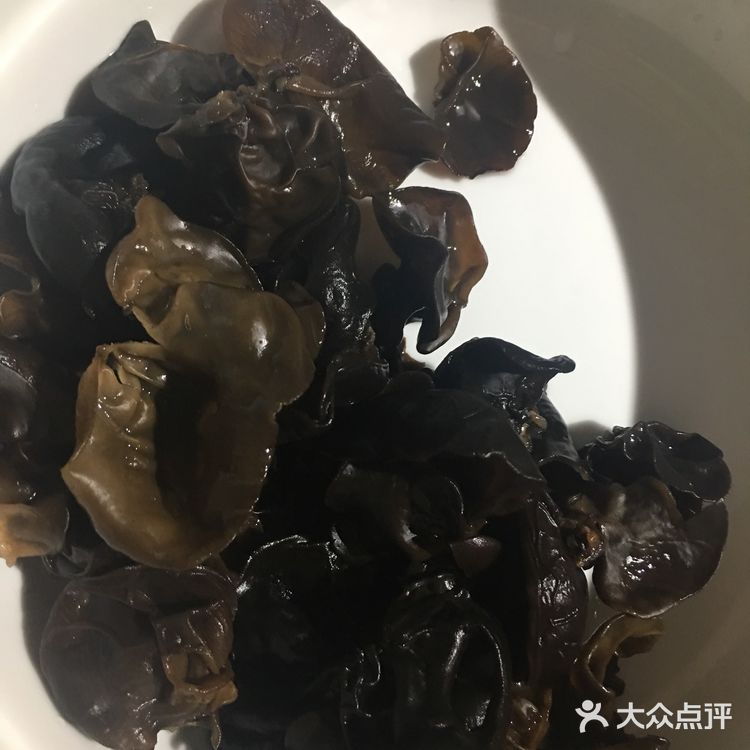 鬼怪👹#开胃#菜谱系列：柴鸡蛋炒木耳。