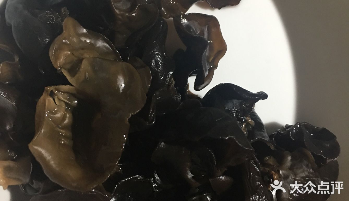 鬼怪👹#开胃#菜谱系列：柴鸡蛋炒木耳。