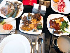 -梅园国际大酒店·自助餐厅(光明港店)