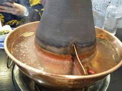 -楼外楼大刀肉传统火锅居(幸福街店)