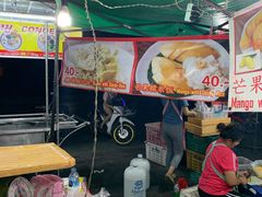 -芒果糯米饭摊子