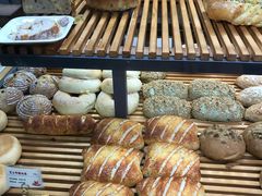-焙丽拾光(麦凯乐直营店)