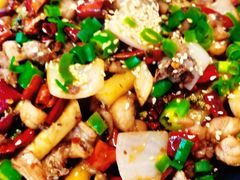 -兔行天下-鸿鹤鲜锅兔(中海国际店)