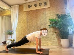 -闺蜜瑜伽·普拉提女性塑形馆