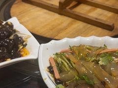 -人民公社铁锅炖·东北菜(卫国道店)