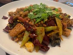 麻辣香锅-拿渡·水煮鱼麻辣香锅(王府井奥莱·香江小镇店)
