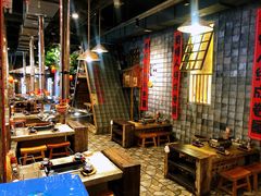 大堂-破瓦寒窑·地摊烤羊排