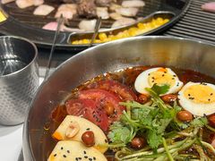 -山野的朋友露营炭火烤肉