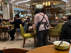 大堂-济南香格里拉·咖啡泉自助餐厅