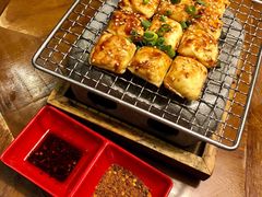 姚贵文烘烤建水豆腐-雀舞云南菜(天津天河城购物中心店)