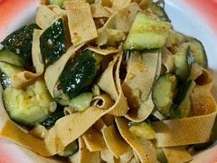 秘制豆皮黄瓜-炙热童年·老北京炙子烤肉(南锣鼓巷店)