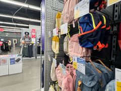 -迪卡侬(顺峰山店)