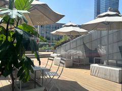 -UNI UNI(环亚凯瑟琳店)