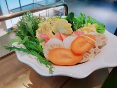 -左庭右院鲜牛肉火锅(金山万达店)