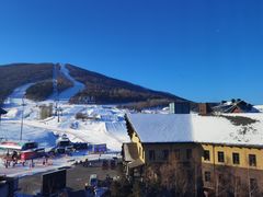 -中旅松花湖滑雪场