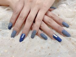 -瞬滢日式美甲舍