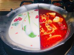 双拼鸳鸯锅-湊湊火锅·茶憩(上海合生汇店)