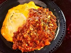 红烩牛肉蛋包饭-羽深肉铺 Steak & Wine
