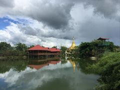 -一寨两国风景区