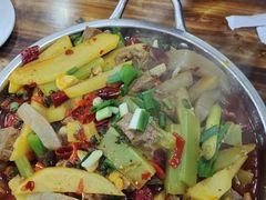 -乡土特色.冷锅鱼.牦牛肉汤锅