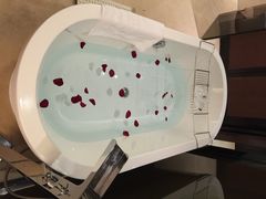 三亚湾海居铂尔曼度假酒店-三亚湾海居铂尔曼度假酒店