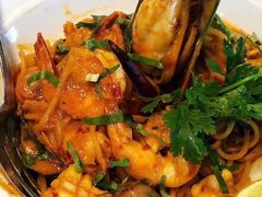 -Chom Cafe and Restaurant