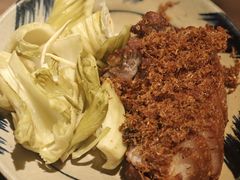 香茅草炸猪肉-Cuc Gach Quan Restaurant