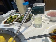 -鲁员外地锅鸡地锅鱼(古墩路店)