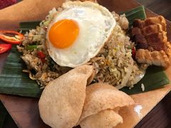印尼式炒飯-Naughty Nuri’s Phuket