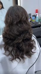 -洛施奇烫发染发沙龙