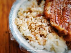 -梁阿婆廿年老牌扣肉糯米饭