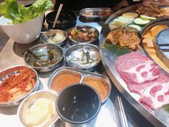-哈哈碳都·牛肋条无限自助烤肉(台江万达店)