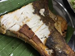 煎魔鬼鱼-黄亚华小食店(Jalan Alor)