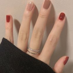 -吉吉靓甲美睫