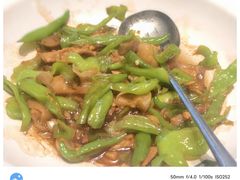 -绿草地·湘菜(酃湖师院店)