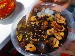 -马路边边串串香形象店(磐石路店)