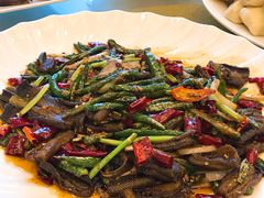 干煸鳝鱼-月圆霖特色农家乐