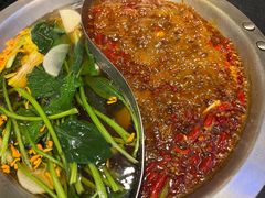 -沸炉重庆老火锅(军事博物馆店)