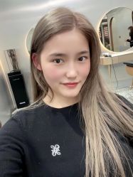 -Tloml salon