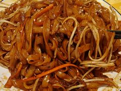 干炒牛河-天宝食坊·啫啫煲大排档(西华路店)