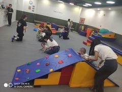 -爱威盛亲子俱乐部·纽约国际早托中心