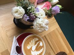 卡布奇诺-W CAFE(甜爱路店)